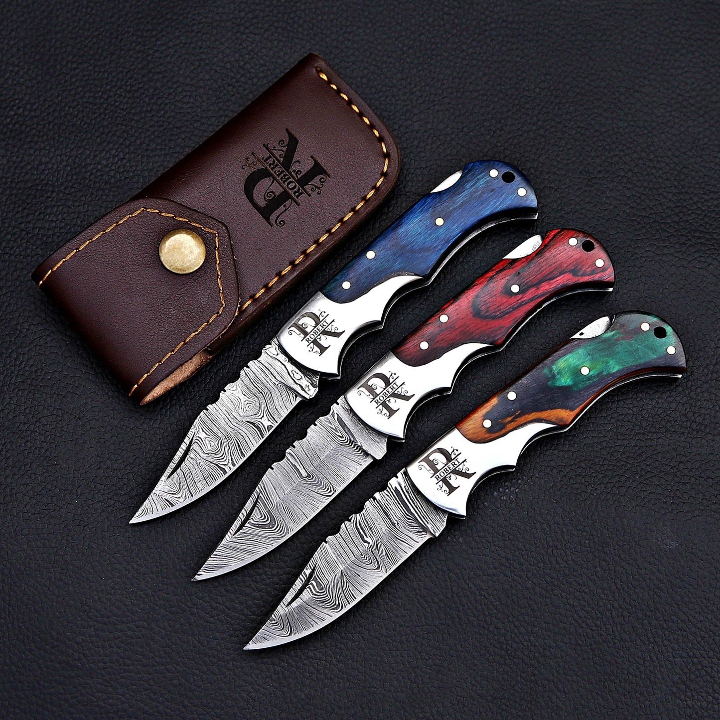 Personalized Damascus Folding Knife – Groomsmen Gift, Custom Pocket Knife with Leather Sheath, Handmade Gift for Him, Hunting Knives for Men