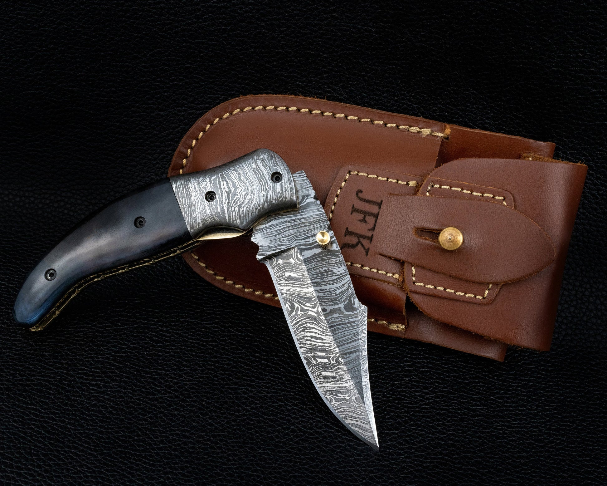 7.5'' Hand Forged Black Bone Handle Damascus Folding Knife, Damascus Pocket Knife, Damascus Steel Hunting knife, Hand Forged Damascus Knife